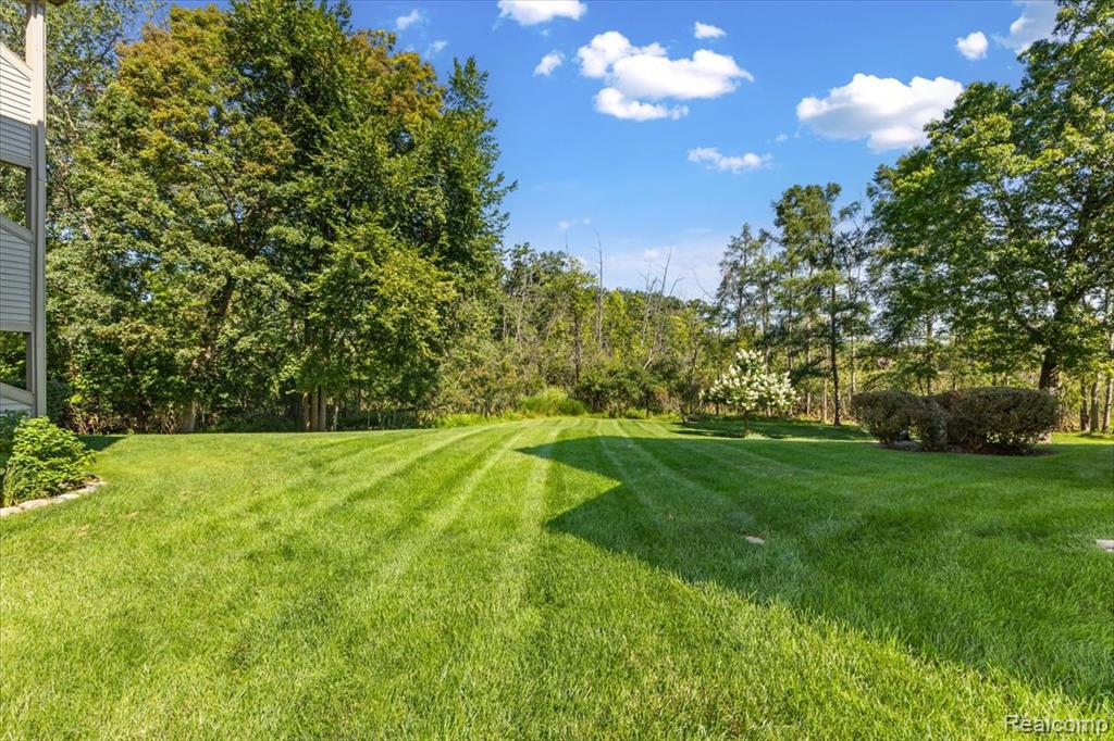 4884 Ashley Lane, Waterford, MI 48329 — Photo 29