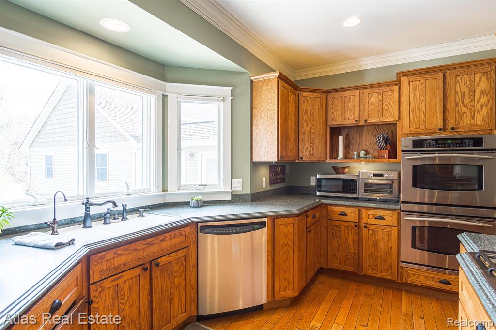 2716 LAKE GEORGE Road, Leonard, MI 48367 — Photo 28