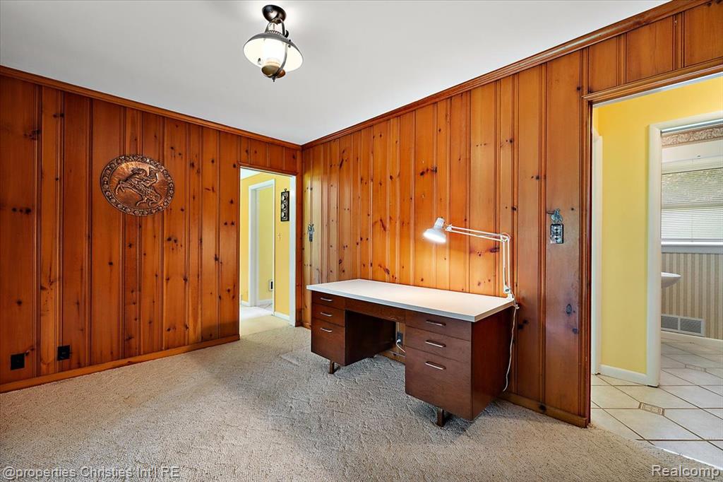 5252 Doherty Drive, West Bloomfield, MI 48323 — Photo 18