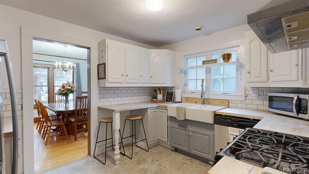 636 N Washington Street, Owosso, MI 48867 — Photo 16