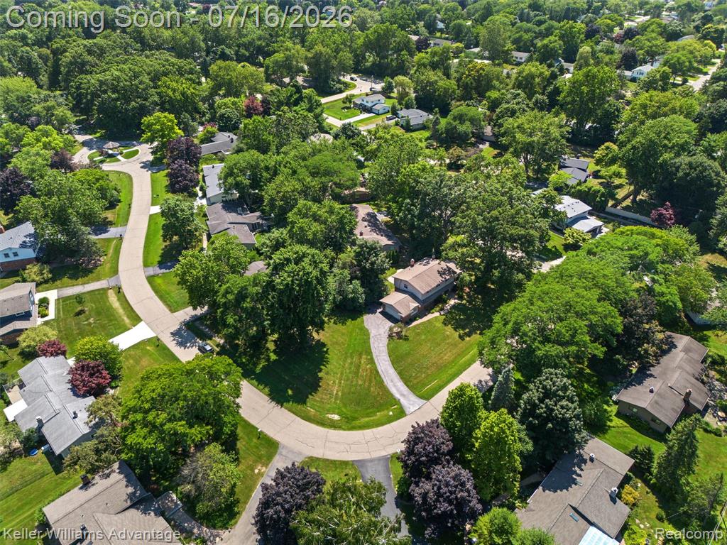 6711 Woodside Trail, West Bloomfield, MI — Photo 43