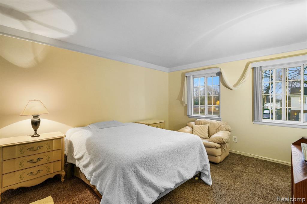 475 FOX HILLS Drive N, Bloomfield Hills, MI 48304 — Photo 12