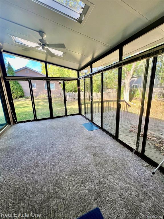 5647 Perrytown Drive, West Bloomfield, MI — Photo 10