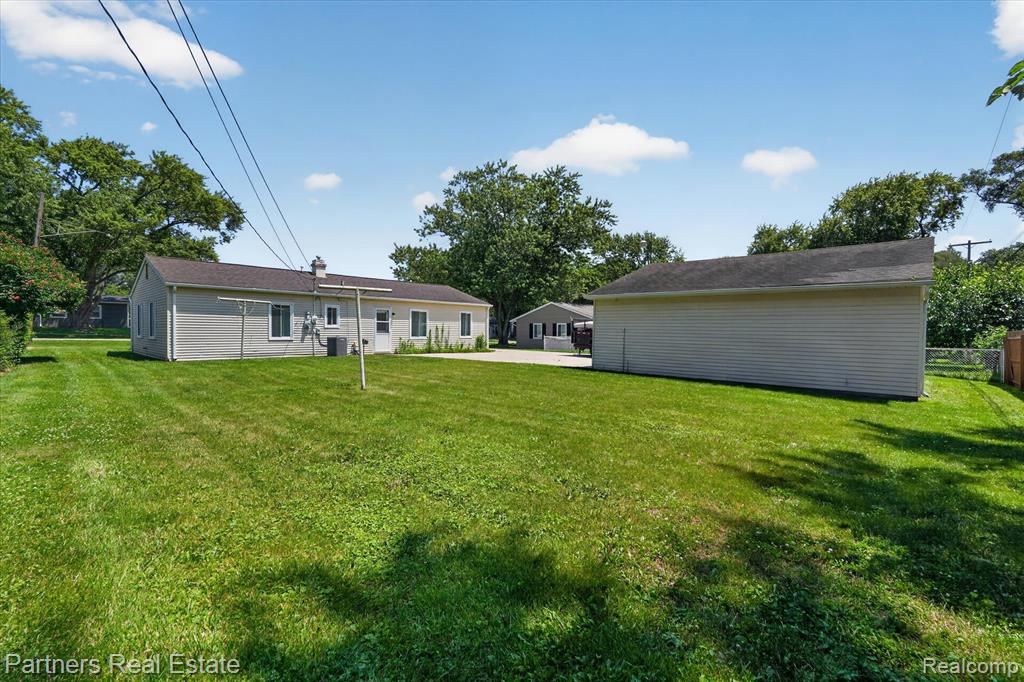6134 Stephen, Brighton, MI 48116 — Photo 3