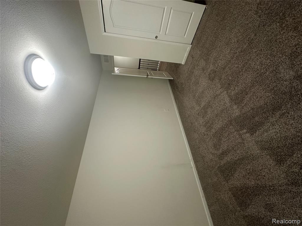 8731 QUINCY Drive, Westland, MI — Photo 20