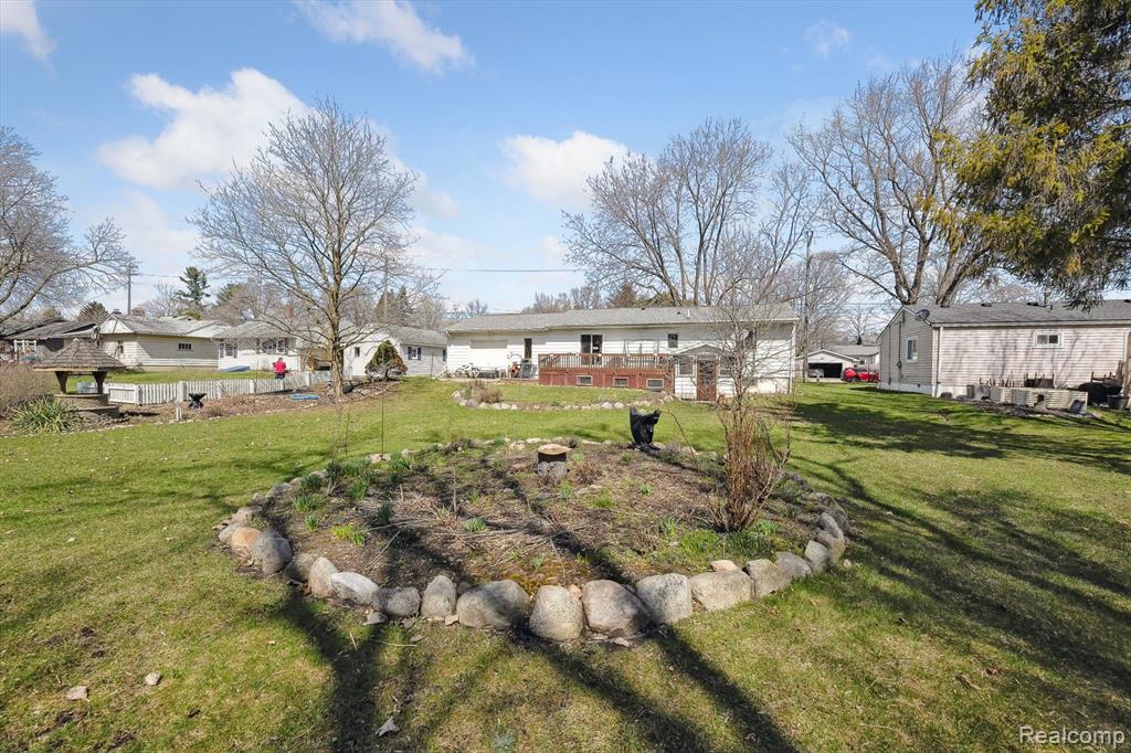 432 E FRANK Street, Fowlerville, MI 48836 — Photo 48