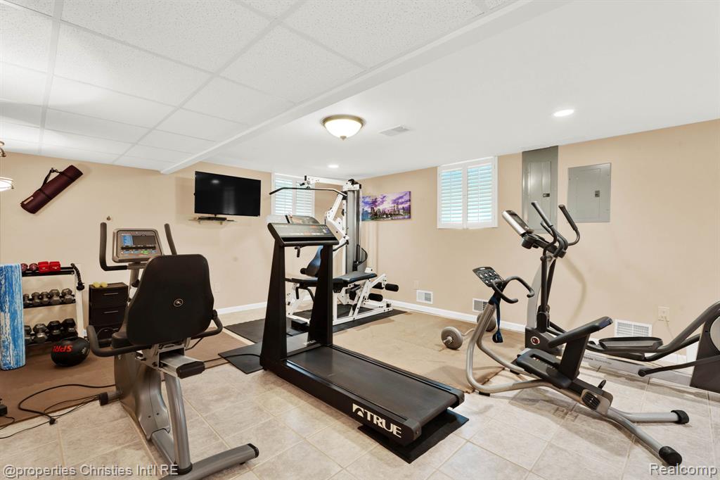 19418 Warwick Street, Beverly Hills, MI 48025 — Photo 49
