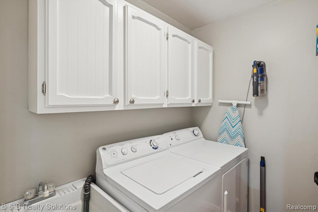 1357 Bloomingfield Drive, Lapeer, MI 48446 — Photo 30
