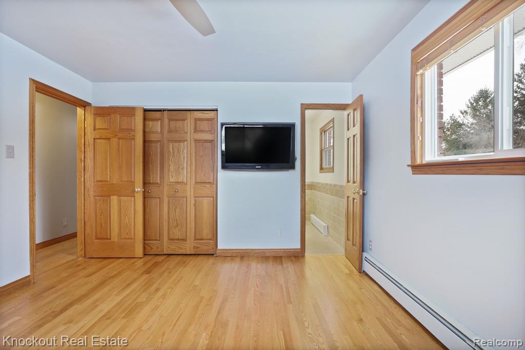 1914 Schust Road, Saginaw, MI 48604 — Photo 21