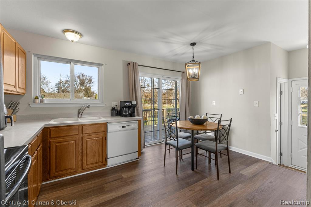 9939 Jackson Lane, Van Buren, MI 48111 — Photo 10