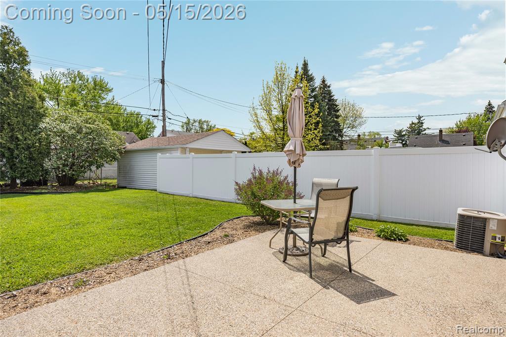 13527 Phelps Street, Southgate, MI 48195 — Photo 53