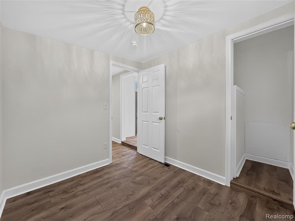 8512 Fisher Avenue, Warren, MI 48089 — Photo 17
