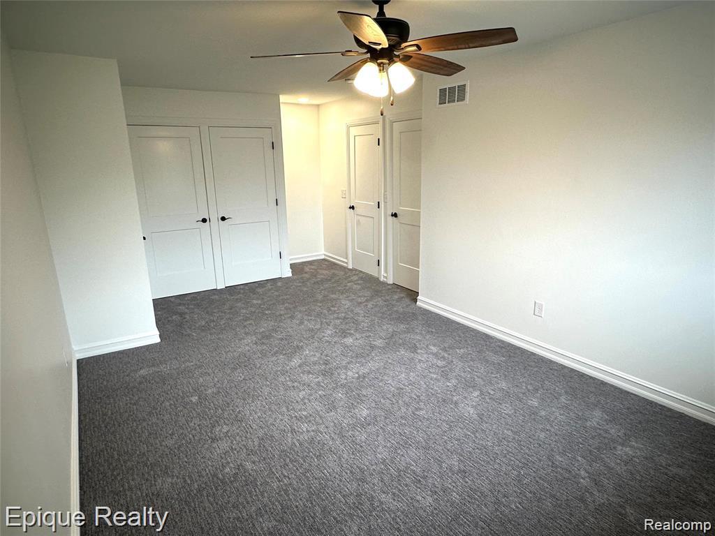 8565 Hampshire Drive, Sterling Heights, MI 48313 — Photo 18