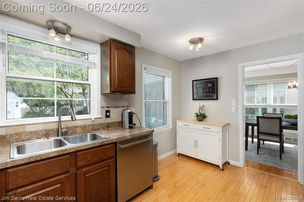 461 Allard Road, Grosse Pointe Farms, MI 48236 — Photo 9