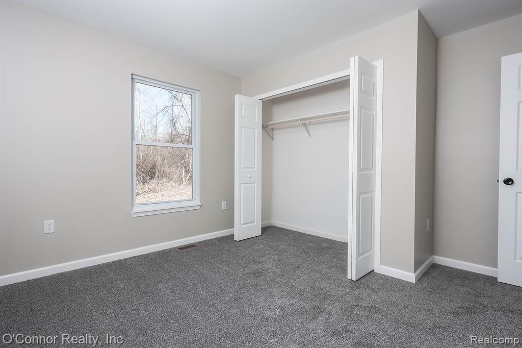 1047 39th Street, Port Huron, MI 48060 — Photo 23