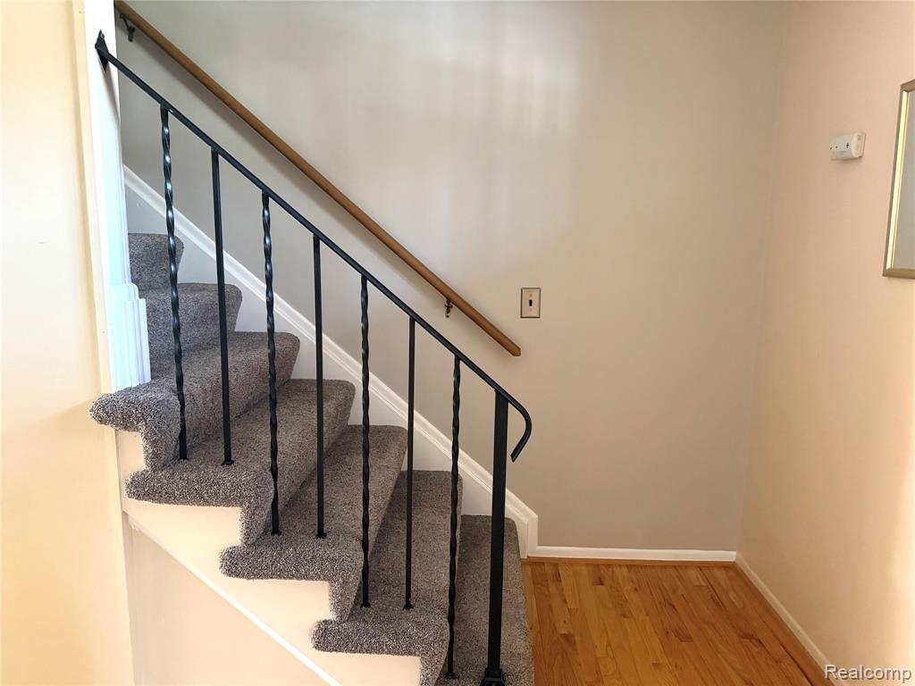 2570 Aspen Lane, Bloomfield, MI 48302 — Photo 16