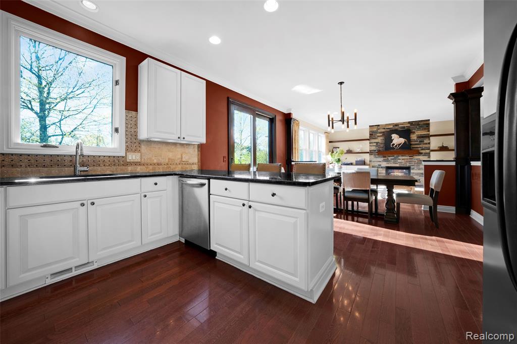 61036 Winterberry Drive, Washington, MI — Photo 22