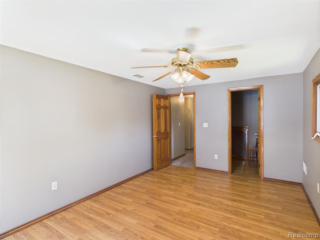 480 PENINSULA Drive, Columbiaville, MI 48421 — Photo 24