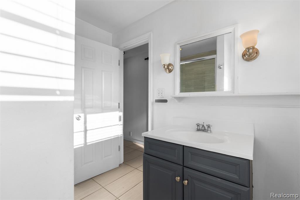30752 Brush Street, Madison Heights, MI 48071 — Photo 15