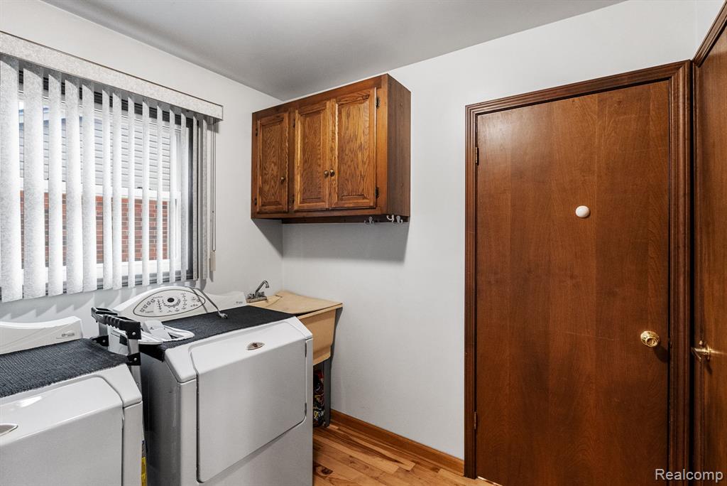 42917 Freeport Drive, Sterling Heights, MI 48313 — Photo 29