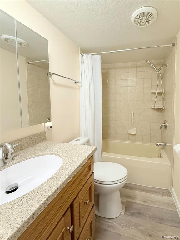 3026 Village Lane, Lot #63, Brooklyn, MI 49230 — Photo 12