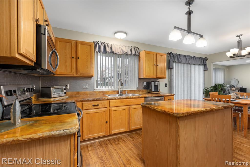 4692 Clover Road, Canton, MI 48188 — Photo 8