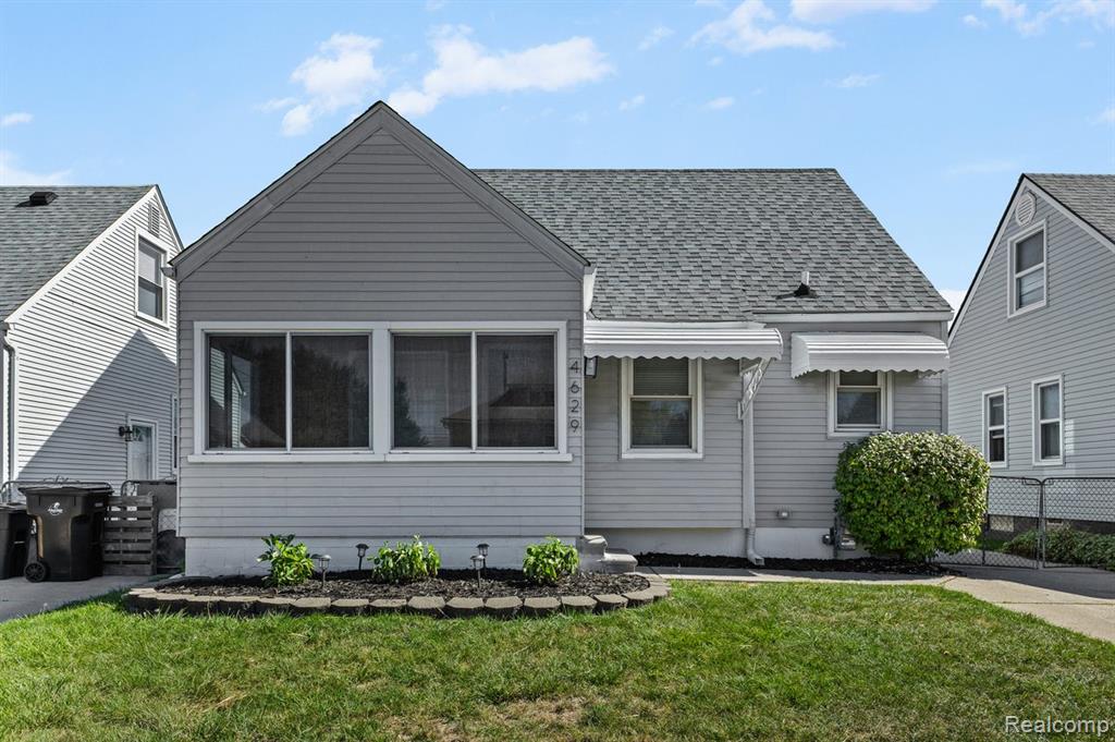 4629 17th Street, Wyandotte, MI 48192 — front exterior