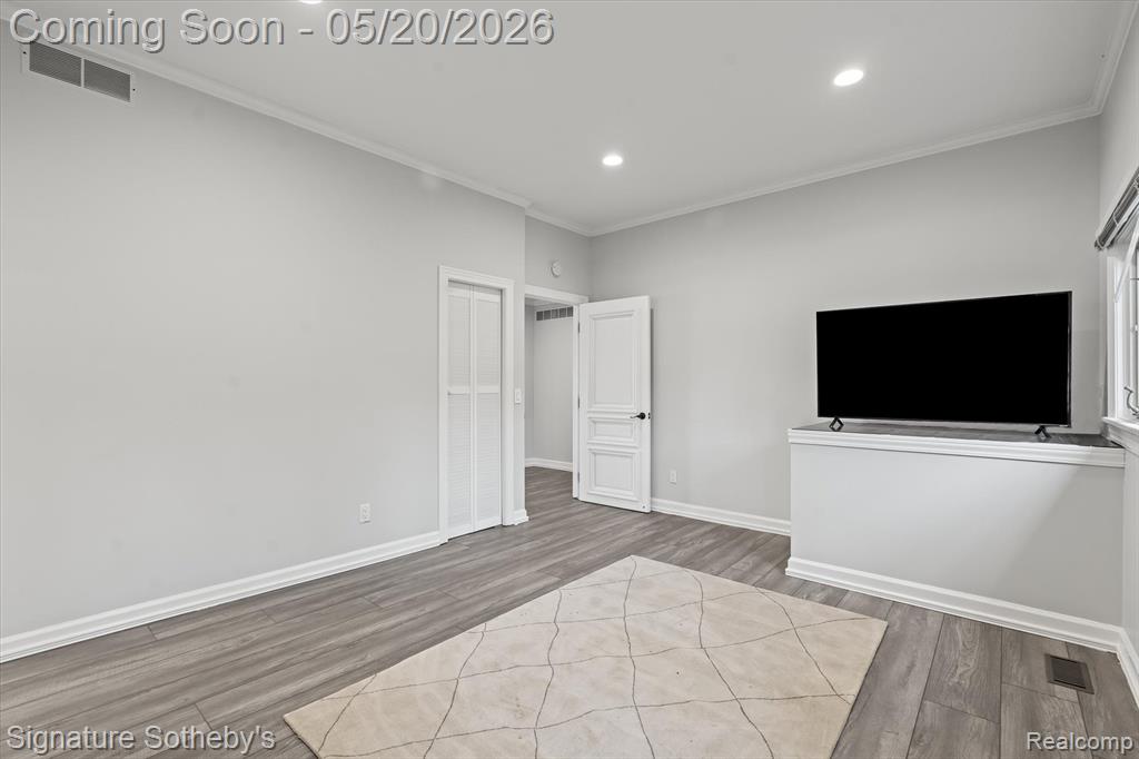 727 McDougal Drive, Waterford, MI 48327 — Photo 37