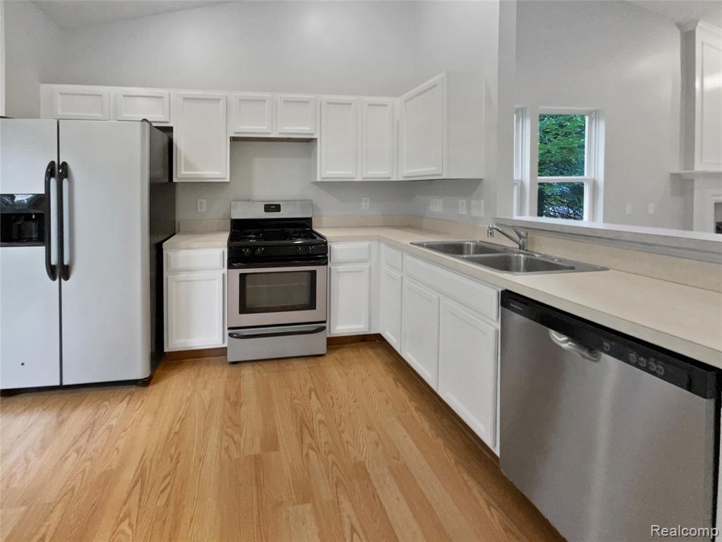9657 Rockland, Redford, MI 48239 — Photo 13