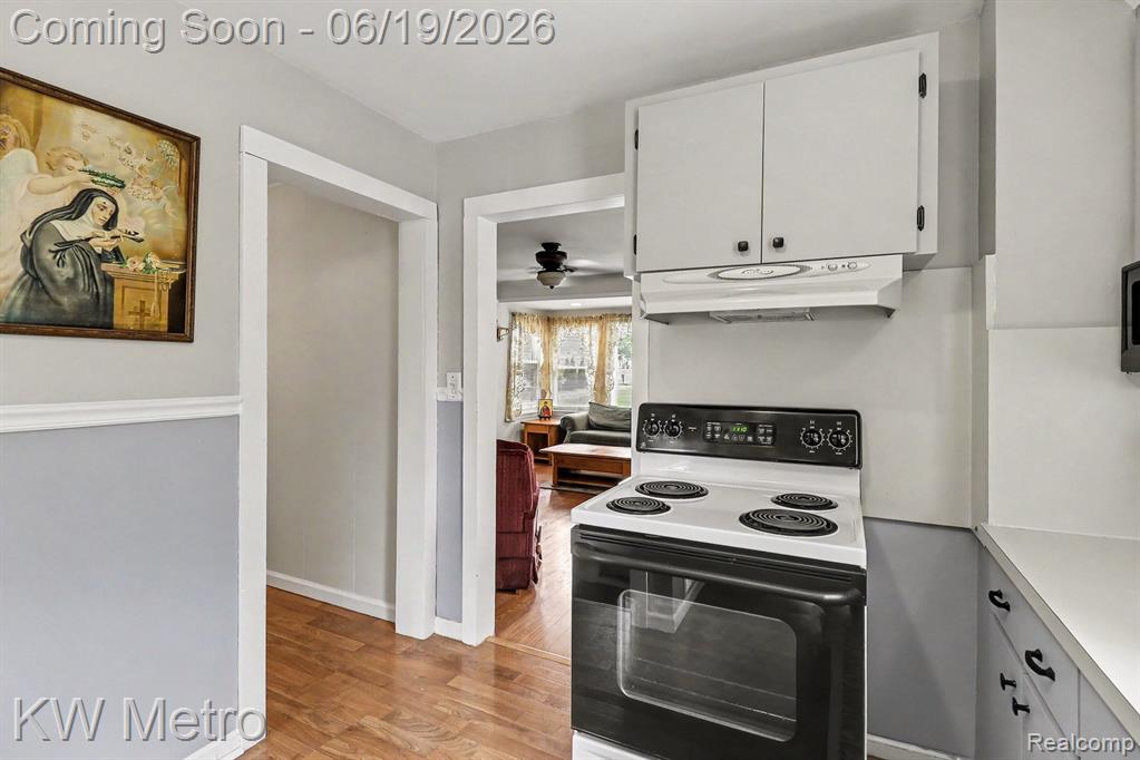 2815 Ellwood Avenue, Berkley, MI 48072 — Photo 13
