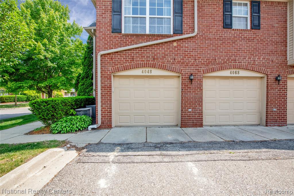 4048 Berkeley Avenue, Canton, MI 48188 — Photo 4