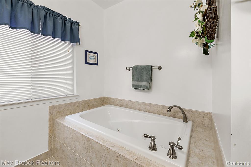 30847 Palmer Drive, Novi, MI 48377 — Photo 11