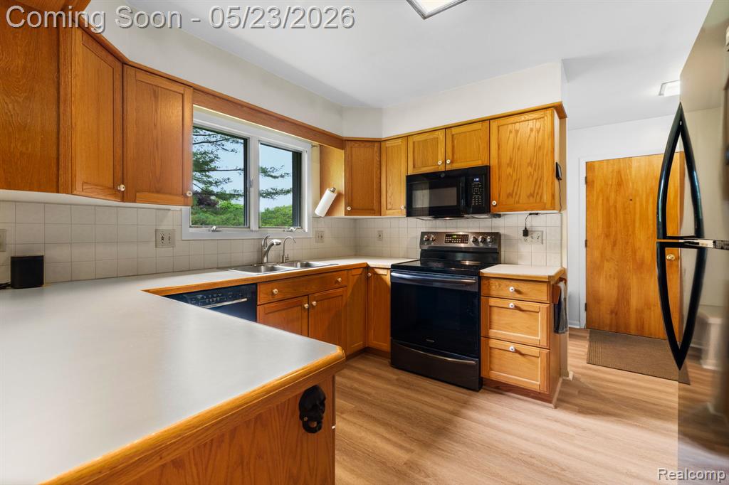 14148 Hayrake Hollow, Chelsea, MI 48118 — Photo 4