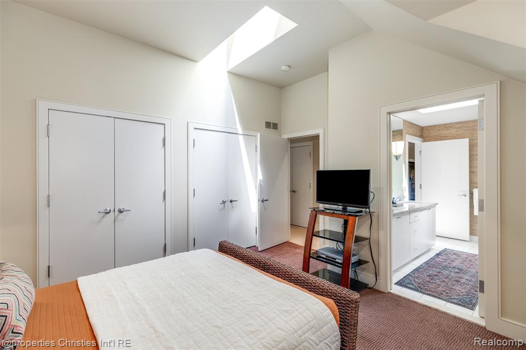 4712 Buckby Cross, Bloomfield Hills, MI 48302 — Photo 38