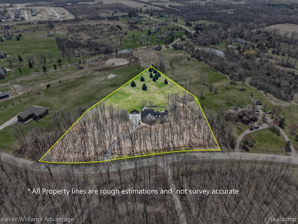 2026 HUNTERS CREEK Drive, Ypsilanti, MI 48198 — Photo 2