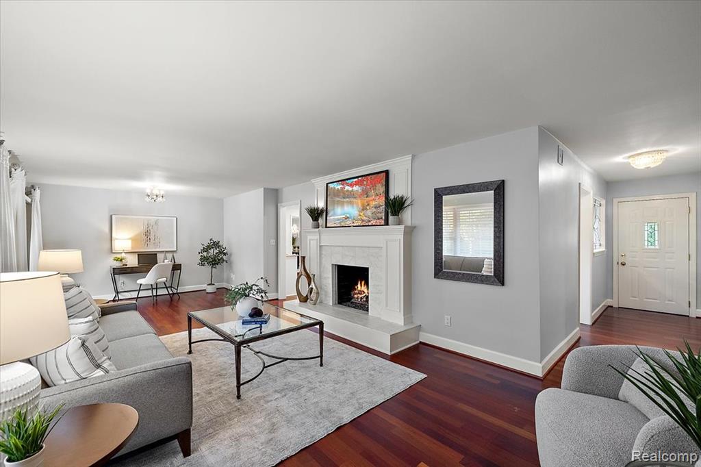 960 N Reading Road, Bloomfield Hills, MI 48304 — Photo 14