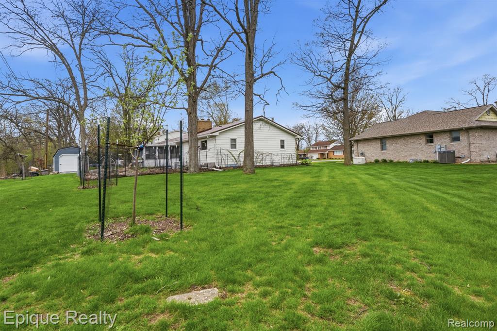 1612 Saint Marys Court, Essexville, MI 48732 — Photo 30