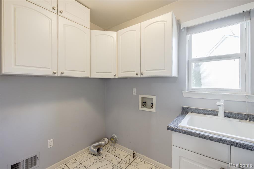 5344 Seminole Court, Commerce Twp, MI 48382 — Photo 16