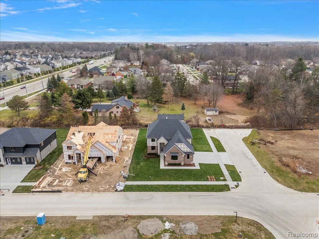 50896 MISTWOOD Drive, Macomb, MI 48042 — Photo 11