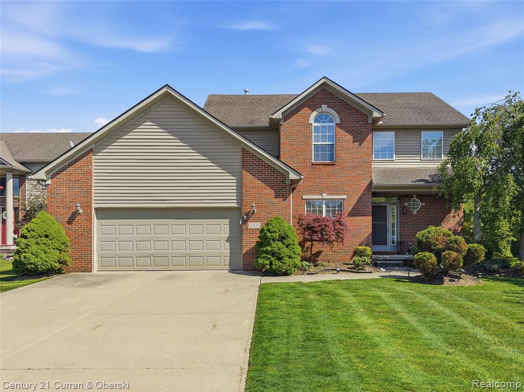 23537 Crescent Ridge Drive, New Boston, MI 48164