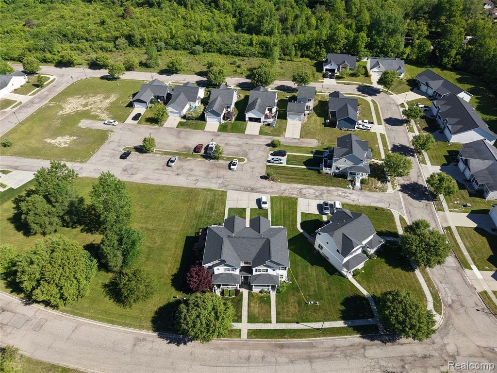 4485 Home Town Drive, Flint, MI 48506 — Photo 16