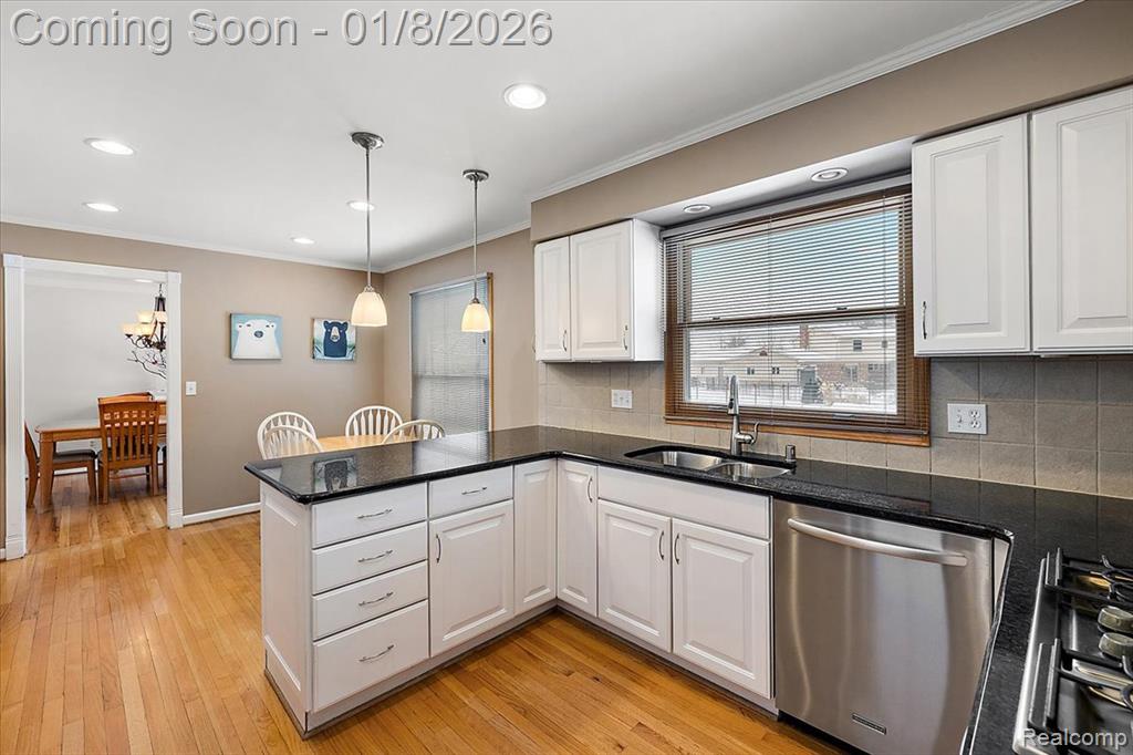 52330 Scotch Pine Court, Shelby Twp, MI 48316 — Photo 19