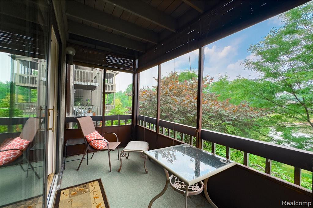 9830 Hawthorne Glen Drive, Grosse Ile, MI 48138 — Photo 24