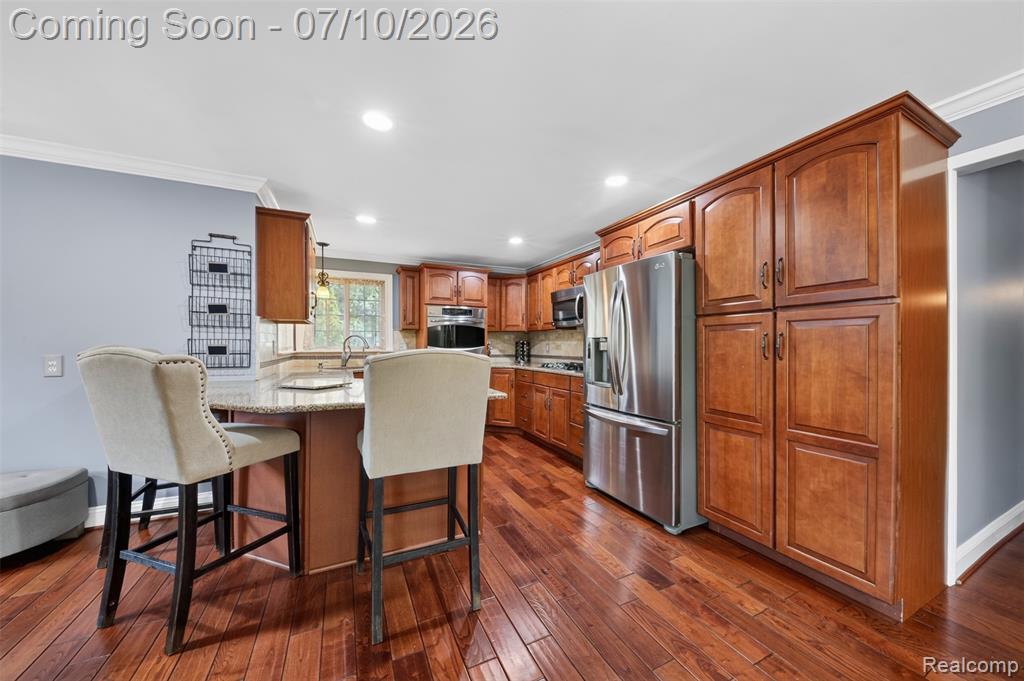 800 Hinford Avenue, Lake Orion, MI 48362 — Photo 5