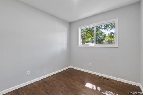 7213 Houghton Drive, Davison, MI 48423 — Photo 9