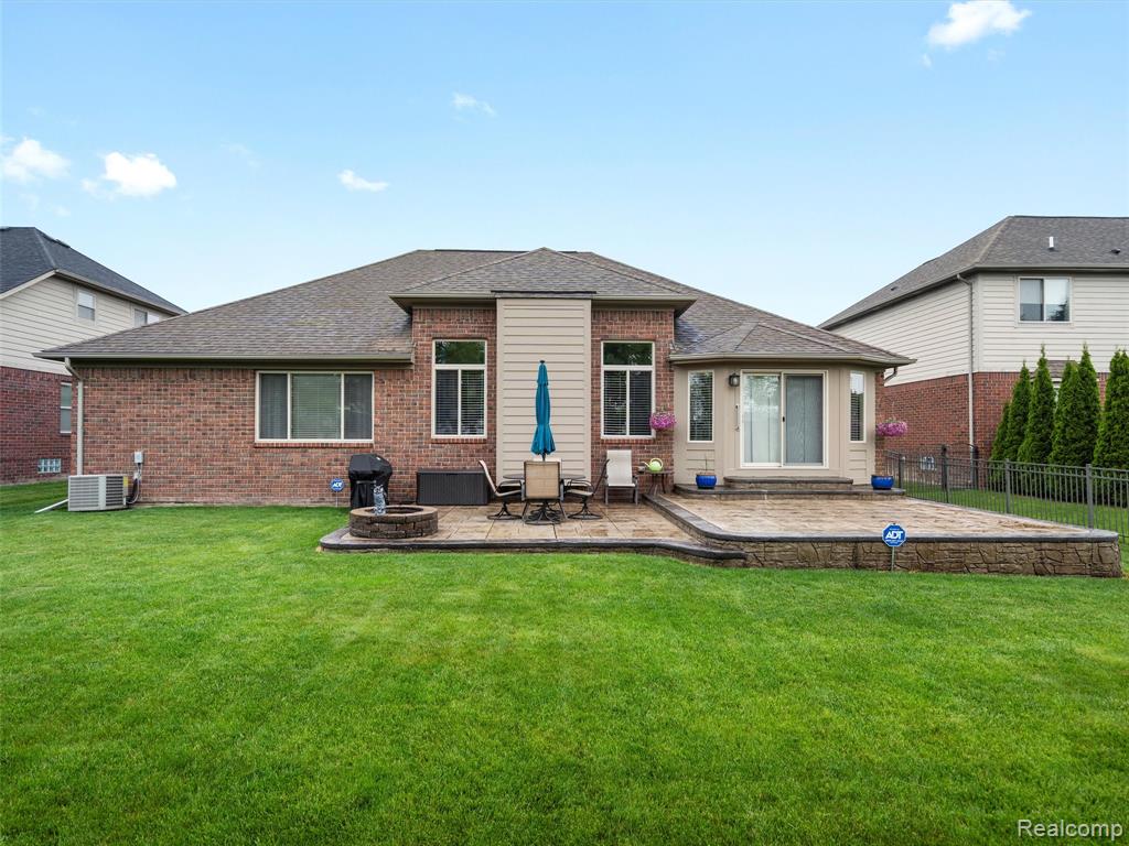 50318 Greycoat Lane, Macomb, MI 48044 — Photo 55