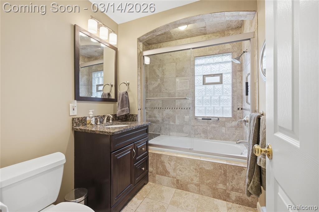 16145 Madoline Street, Beverly Hills, MI 48025 — Photo 11