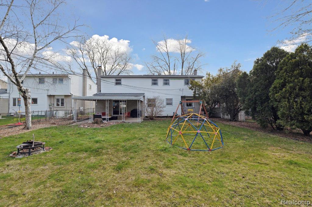 519 N MANITOU Avenue, Clawson, MI — Photo 46
