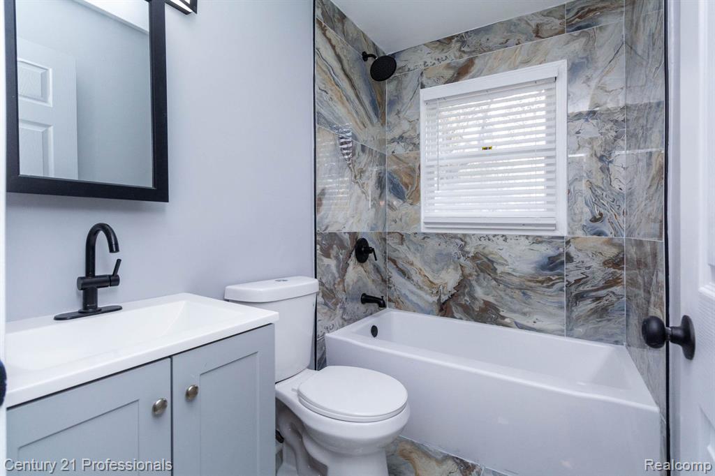 20300 Chapel Street, Detroit, MI 48219 — Photo 14
