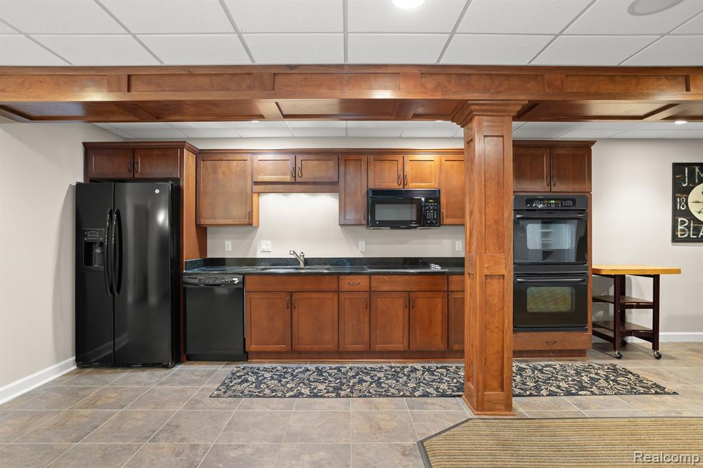 50548 AMBERLEY Boulevard, Canton, MI 48187 — Photo 50